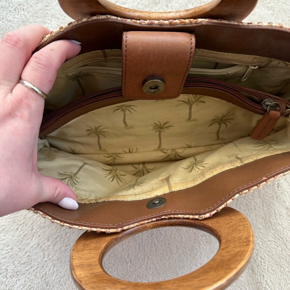 Fossil Woven Wooden Handle Hand Bag - Picture 5 of 7